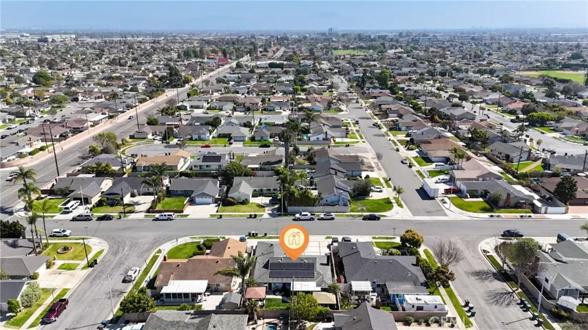 15551 Aulnay Lane, Huntington Beach, California 92647