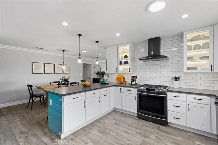 15551 Aulnay Lane, Huntington Beach, California 92647