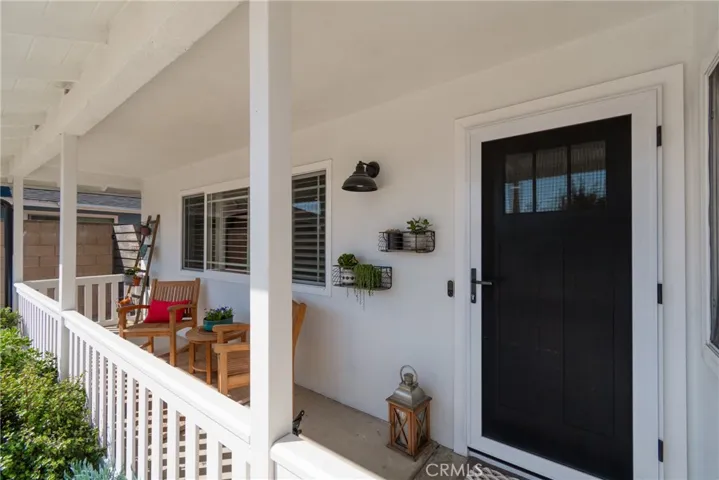 15551 Aulnay Lane, Huntington Beach, California 92647