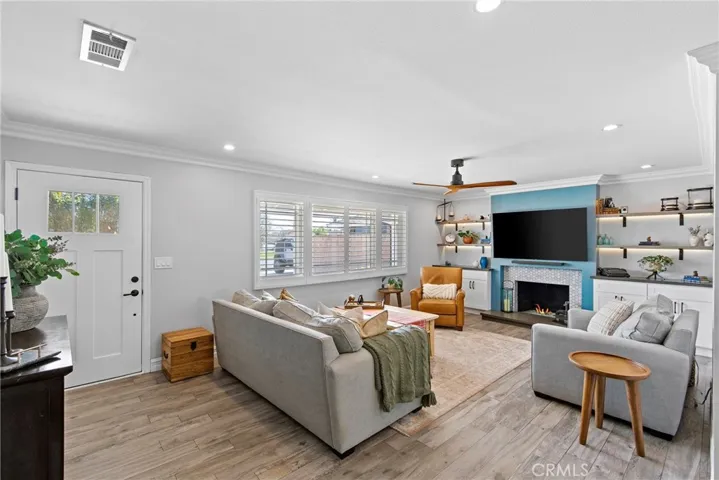 15551 Aulnay Lane, Huntington Beach, California 92647