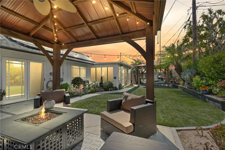 15551 Aulnay Lane, Huntington Beach, California 92647