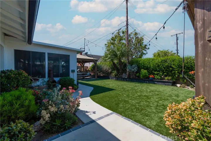 15551 Aulnay Lane, Huntington Beach, California 92647