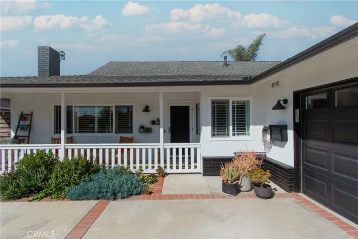 15551 Aulnay Lane, Huntington Beach, California 92647