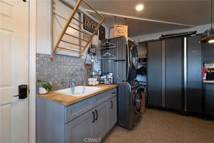 15551 Aulnay Lane, Huntington Beach, California 92647