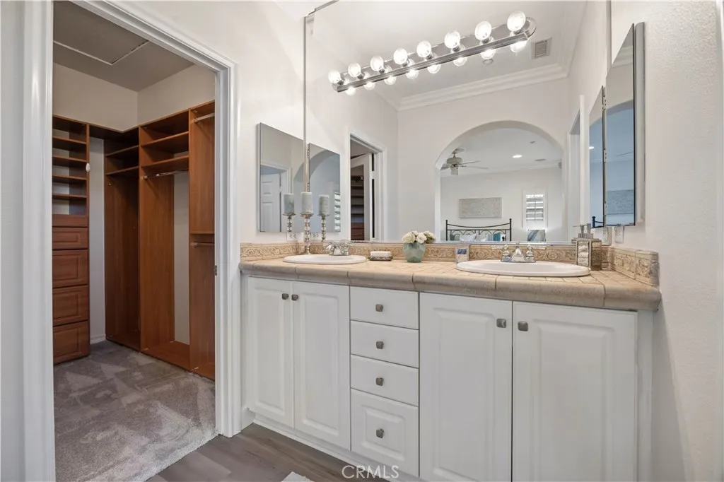 28 Poppy, Irvine, California 92618 home-pic-24