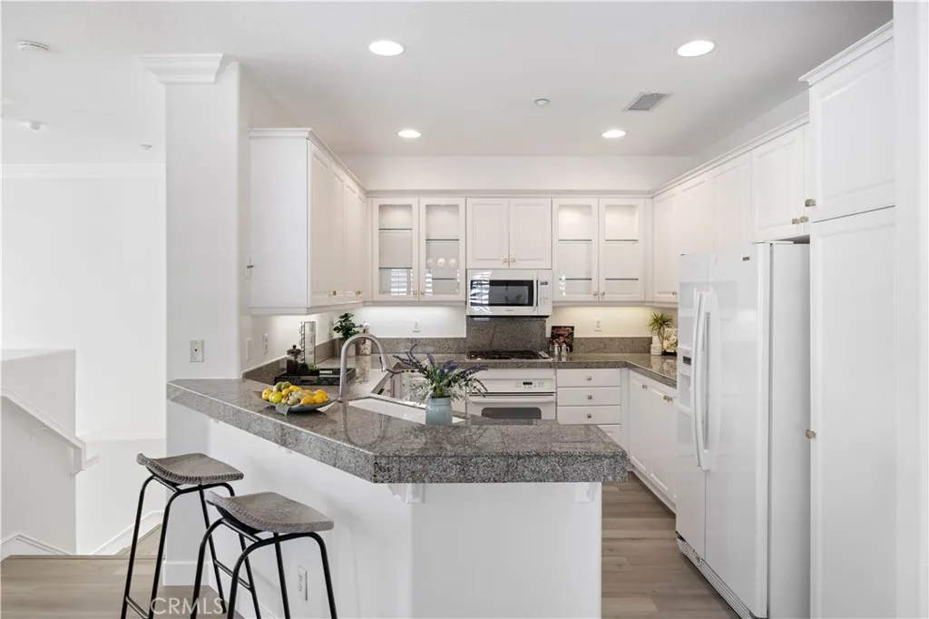 28 Poppy, Irvine, California 92618 home-pic-7