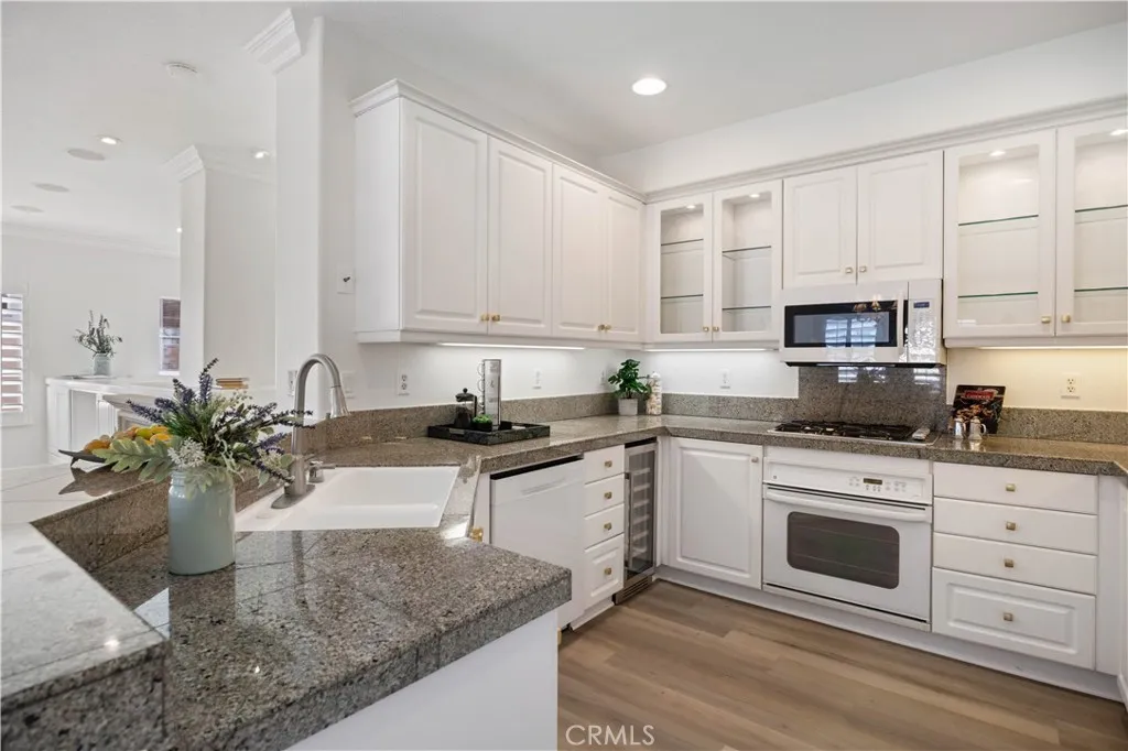 28 Poppy, Irvine, California 92618 home-pic-9