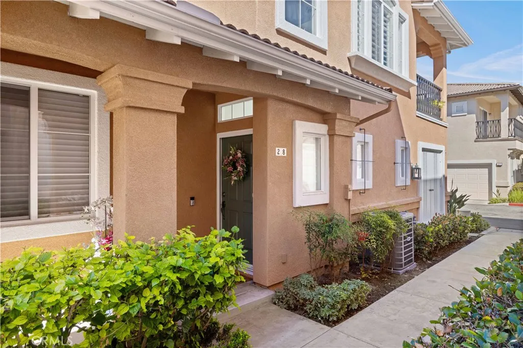 28 Poppy, Irvine, California 92618 home-pic-2