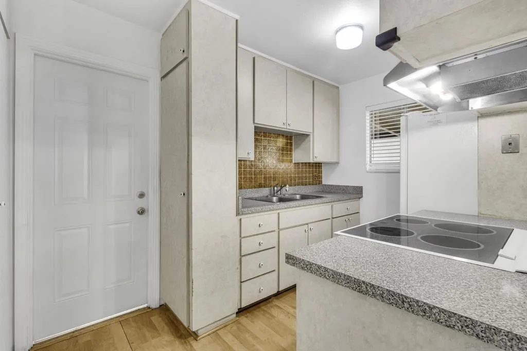 1454 Greycourt Way, San Diego, California 92114 home-pic-8