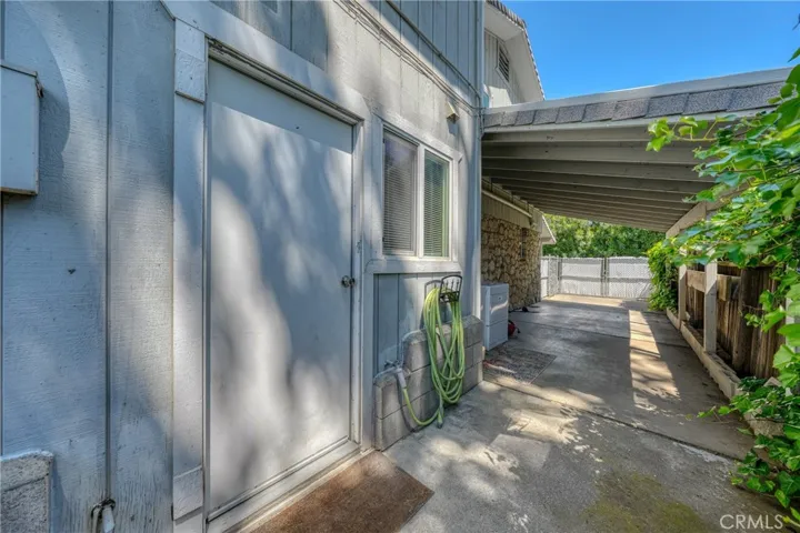 Apartment parking or side yard for more space.