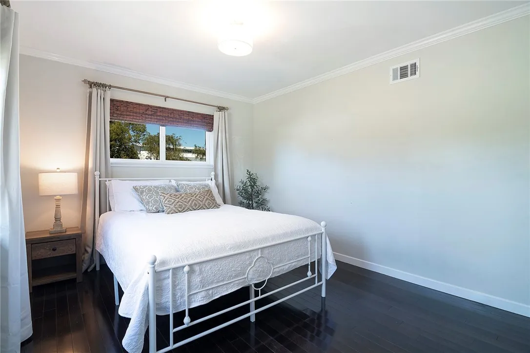 544 N California Street, Burbank, California 91505 home-pic-14