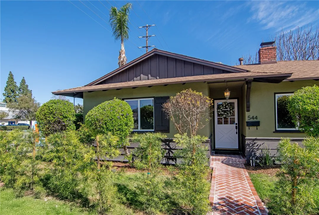 544 N California Street, Burbank, California 91505 home-pic-20