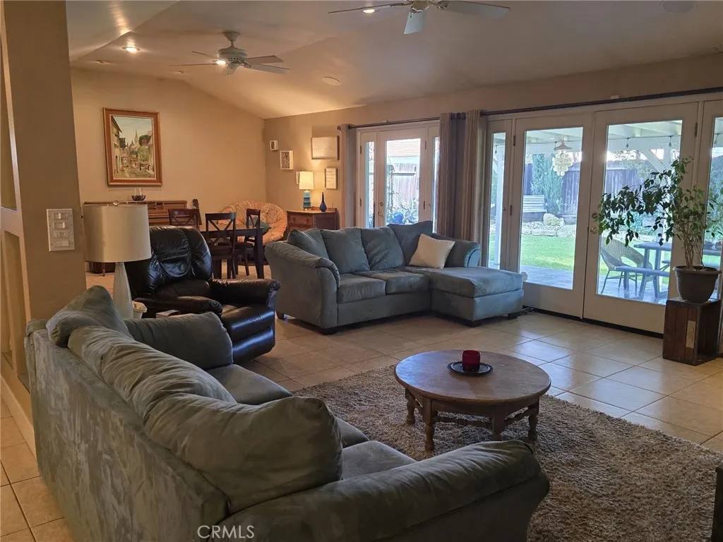 3034 Greenwood Court, Merced, California 95340 home-pic-8