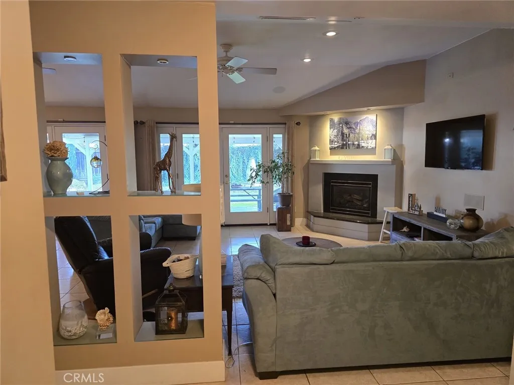 3034 Greenwood Court, Merced, California 95340 home-pic-10