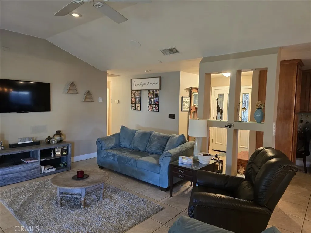 3034 Greenwood Court, Merced, California 95340 home-pic-11