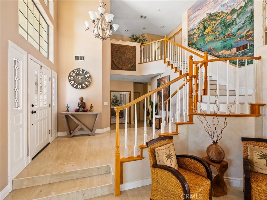 17970 Vista Point, Victorville, California 92395 home-pic-4