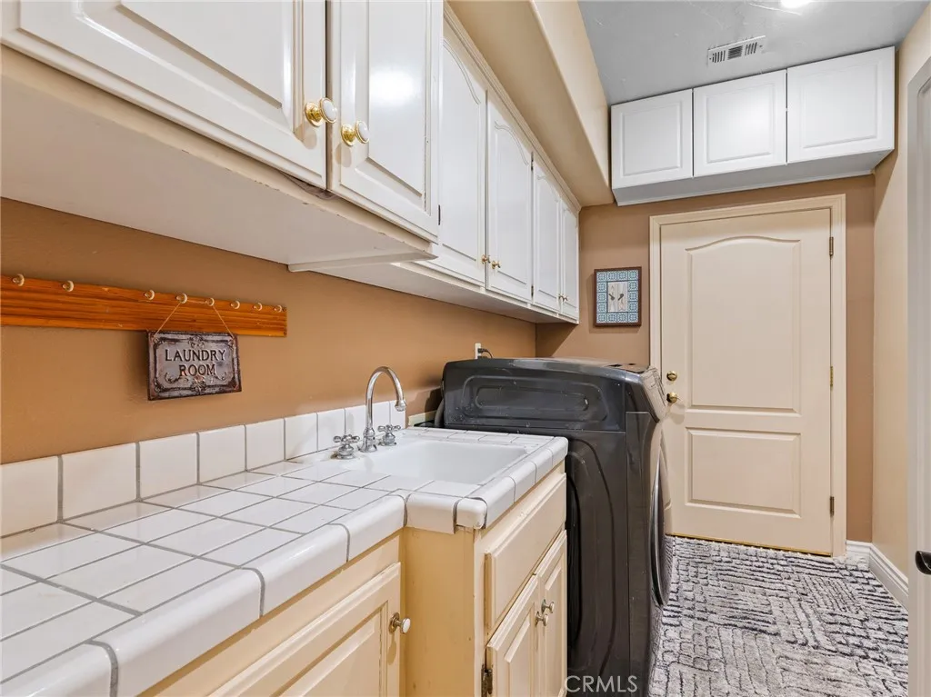 17970 Vista Point, Victorville, California 92395 home-pic-50