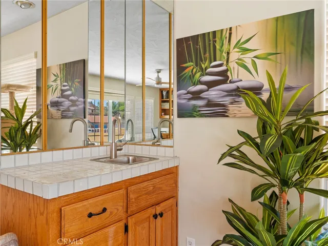 wet bar