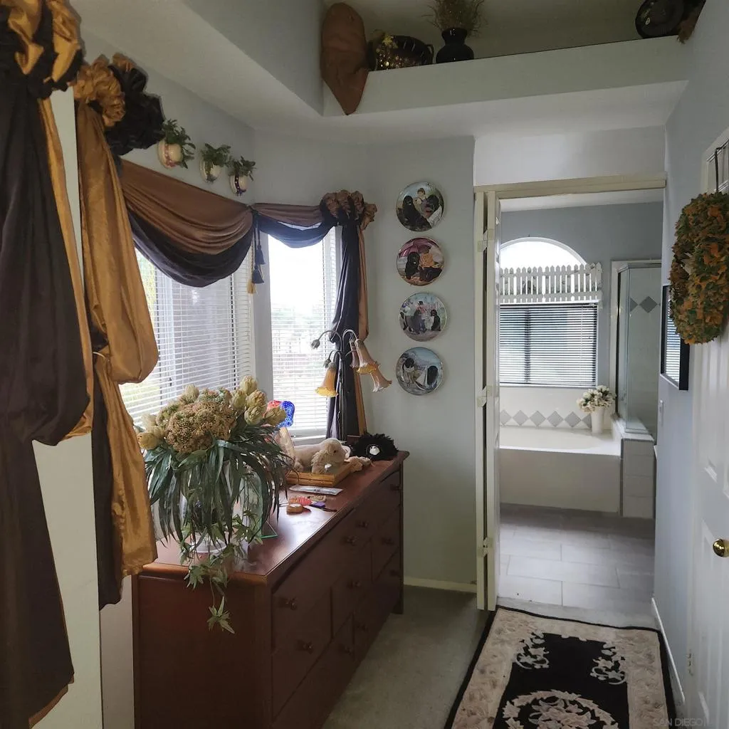 850 Corte Bellagio, Escondido, California 92026 home-pic-15