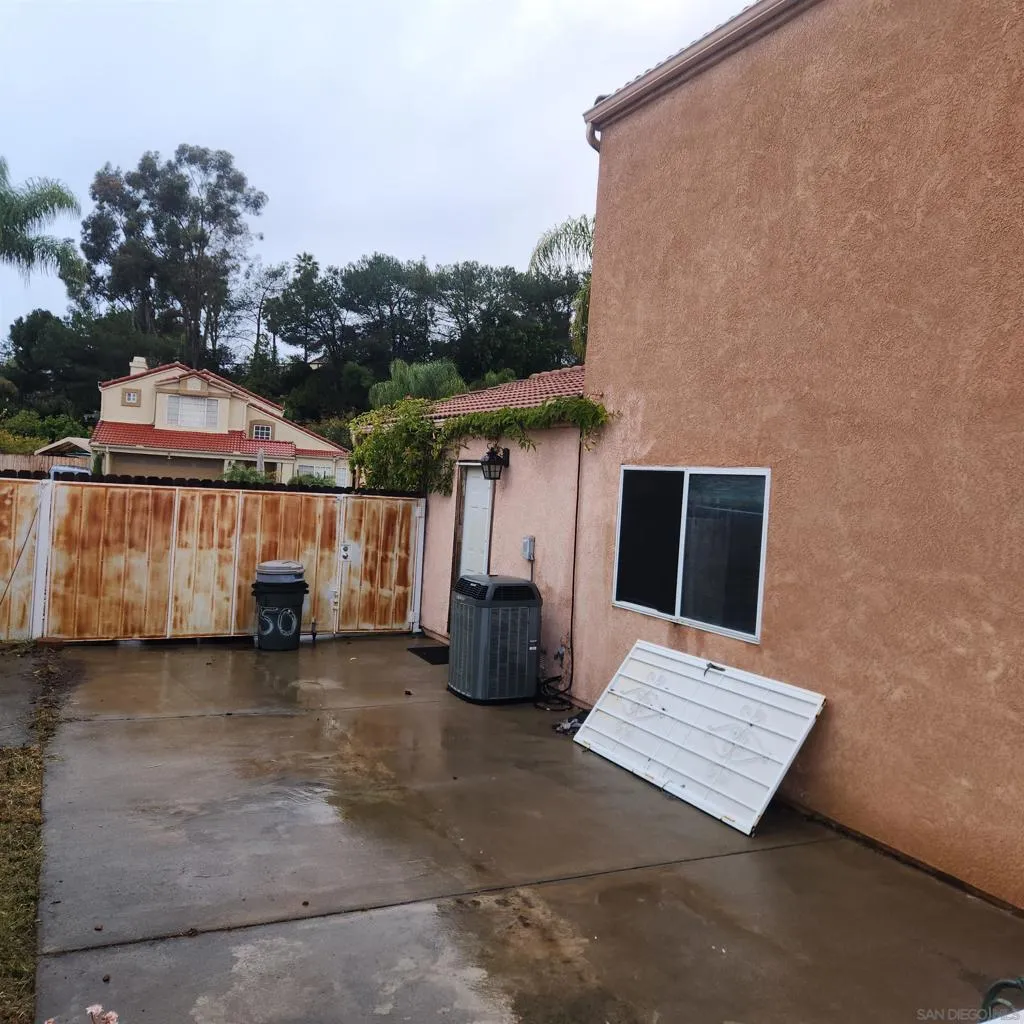 850 Corte Bellagio, Escondido, California 92026 home-pic-22