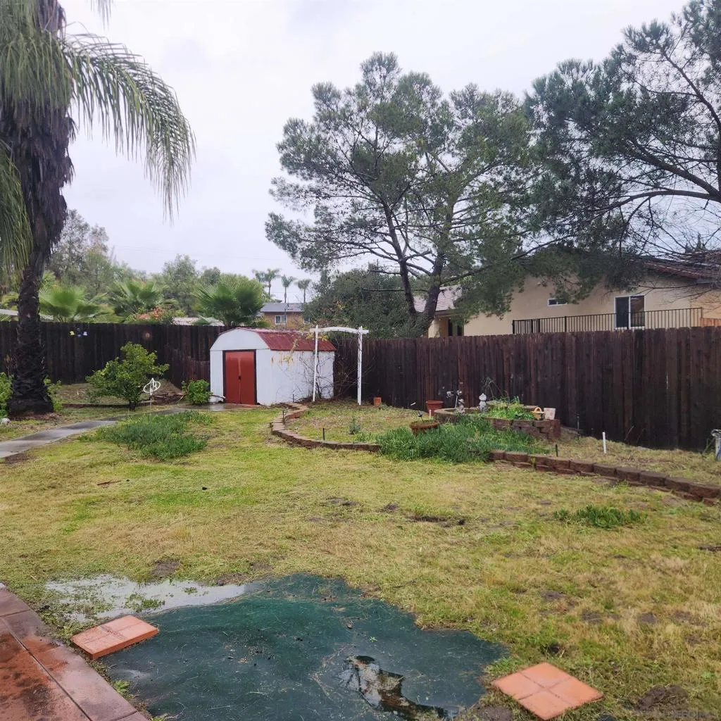 850 Corte Bellagio, Escondido, California 92026 home-pic-19