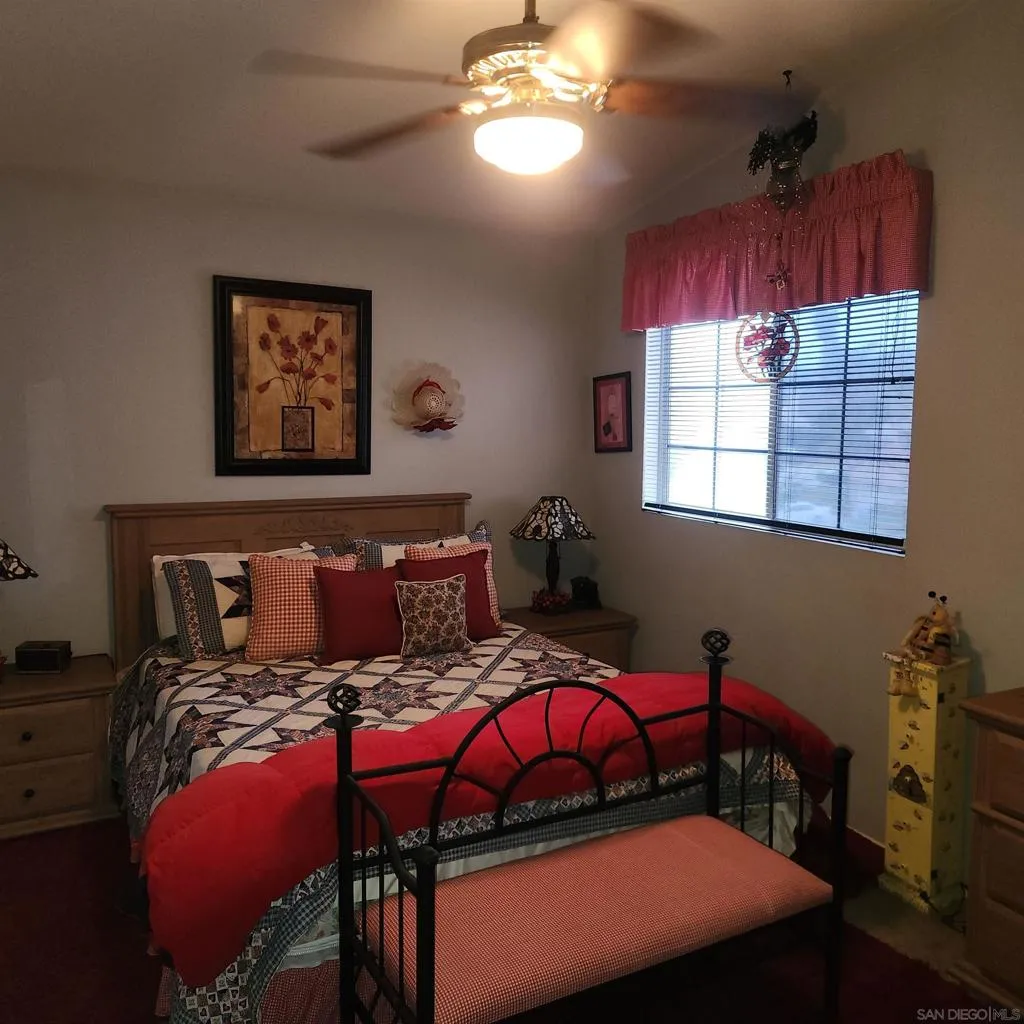 850 Corte Bellagio, Escondido, California 92026 home-pic-17
