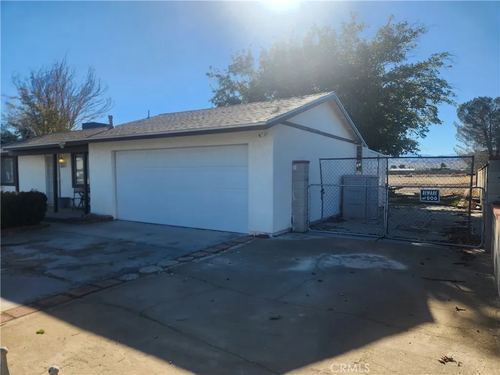15142 Lanfair, Lancaster, California 93535 home-pic-15