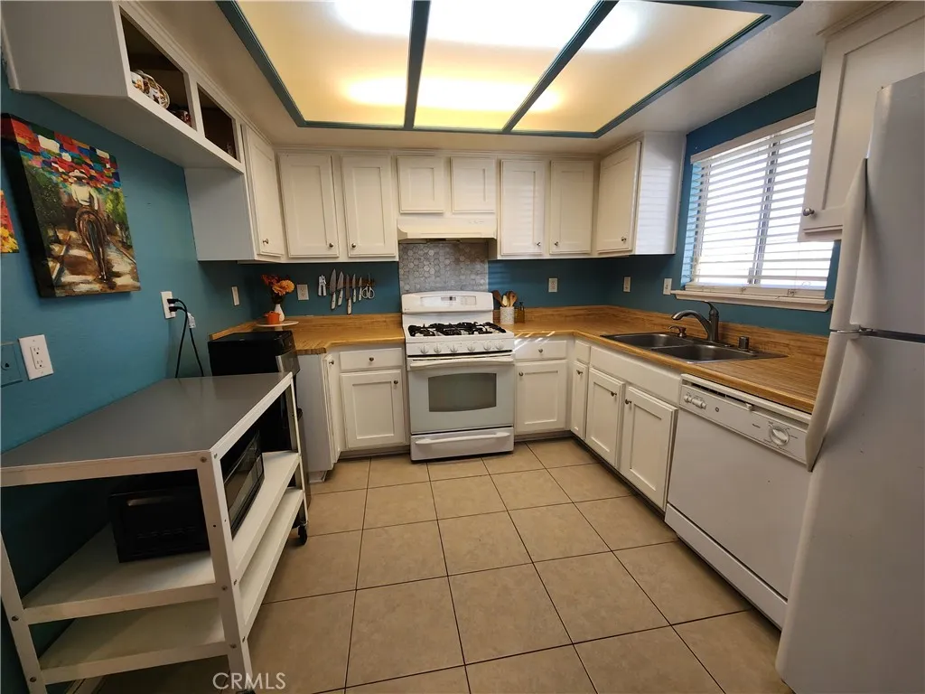 15142 Lanfair, Lancaster, California 93535 home-pic-12
