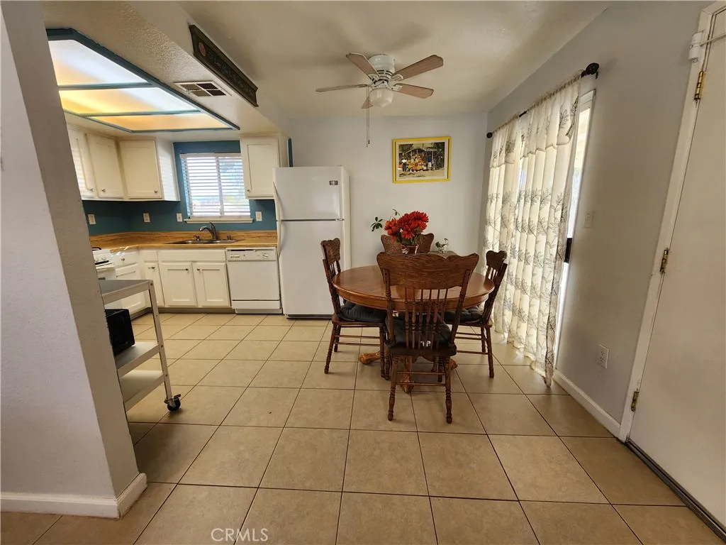 15142 Lanfair, Lancaster, California 93535 home-pic-8