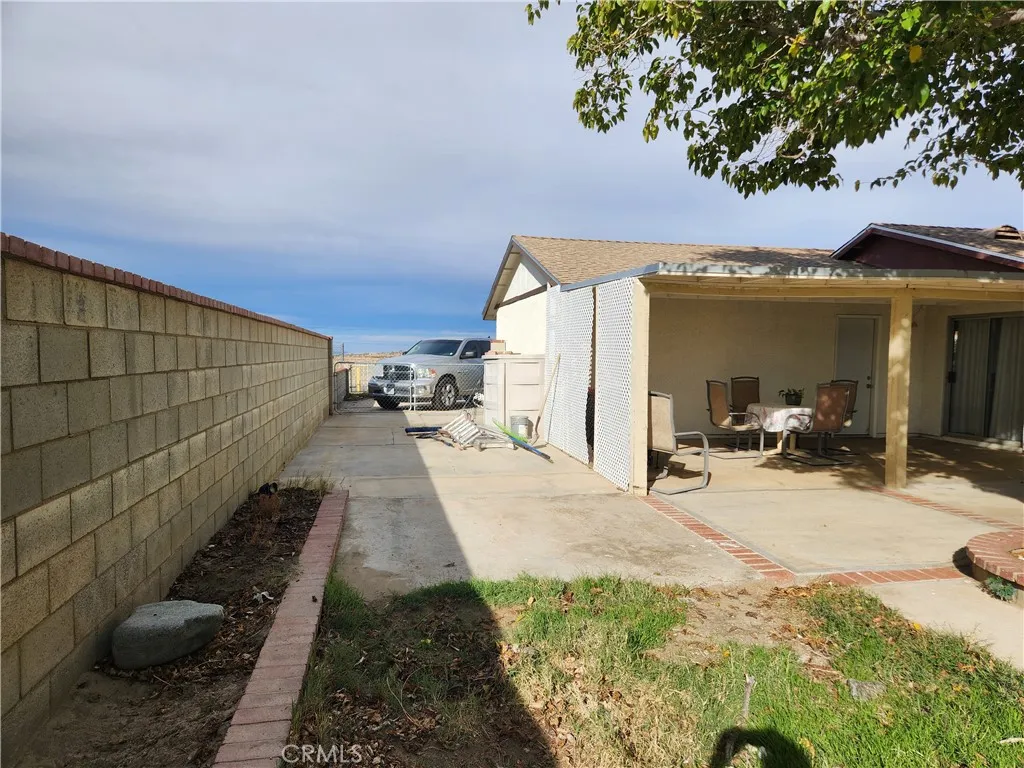 15142 Lanfair, Lancaster, California 93535 home-pic-20