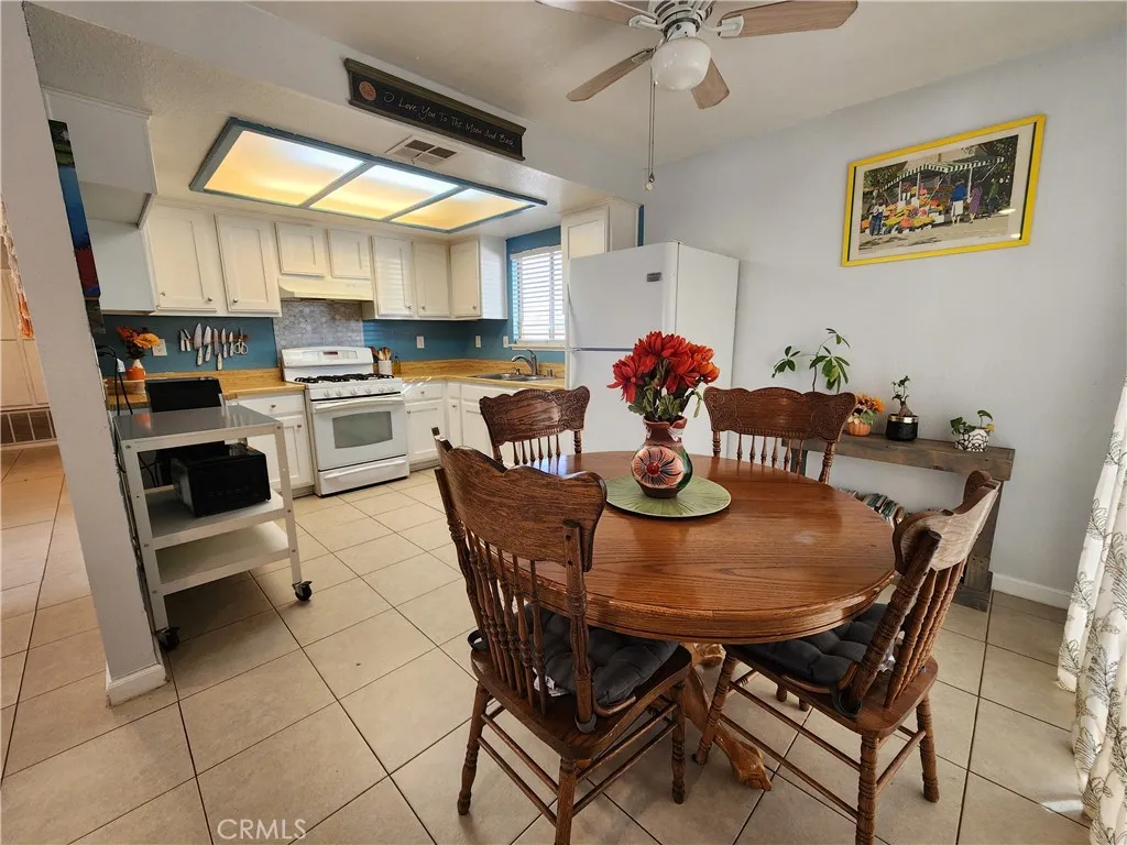 15142 Lanfair, Lancaster, California 93535 home-pic-9