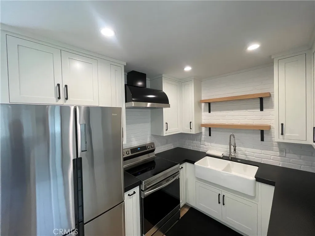 10226 Holburn, Huntington Beach, California 92646 home-pic-16