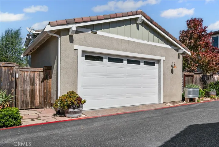 Over sized 2 car garage
