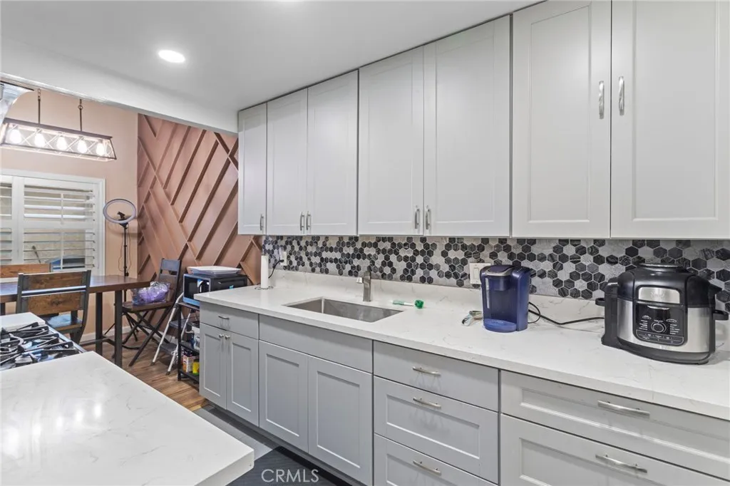 1443 Fredericks, Upland, California 91786 home-pic-12