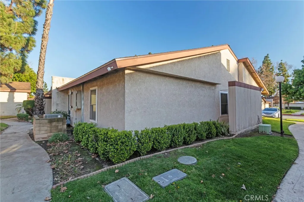 1443 Fredericks, Upland, California 91786 home-pic-2