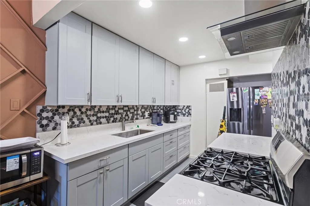1443 Fredericks, Upland, California 91786 home-pic-10