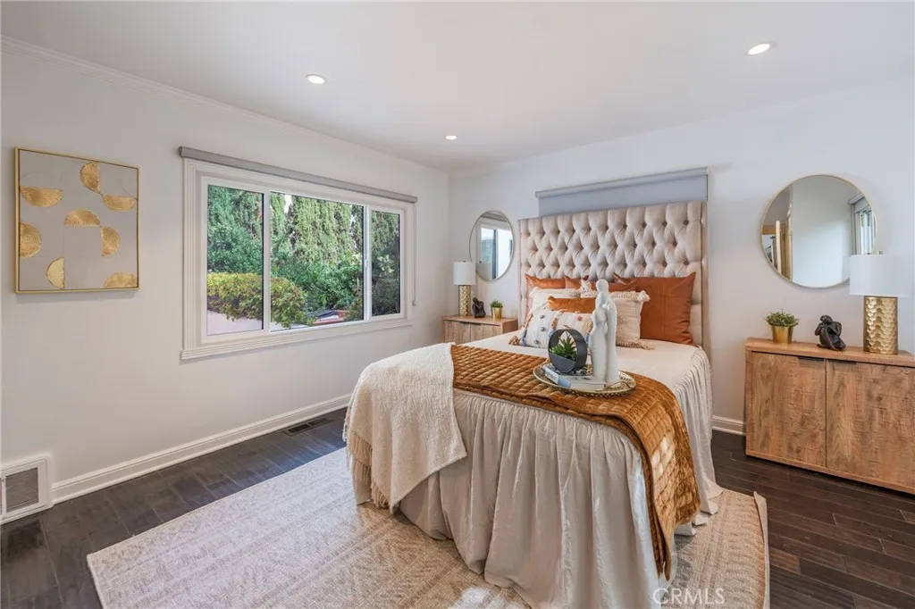 1240 N Olive Drive, West Hollywood, California 90069 home-pic-22