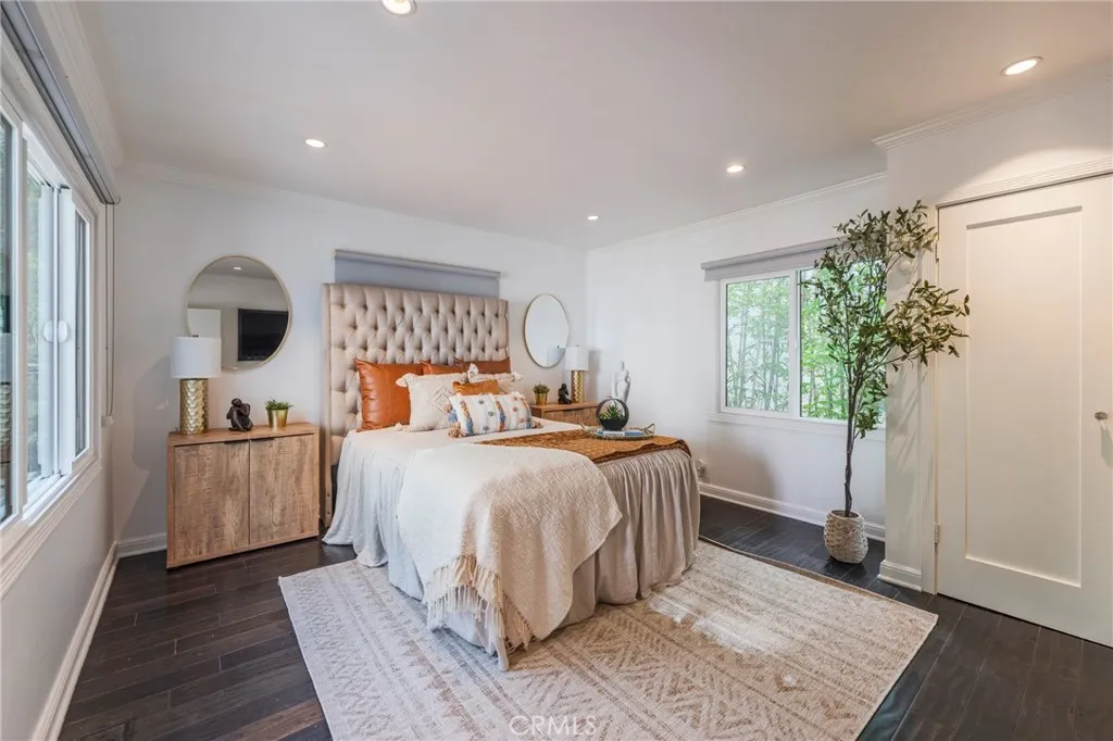 1240 N Olive Drive, West Hollywood, California 90069 home-pic-21