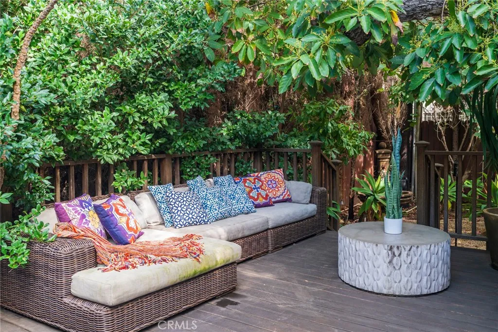 1240 N Olive Drive, West Hollywood, California 90069 home-pic-30