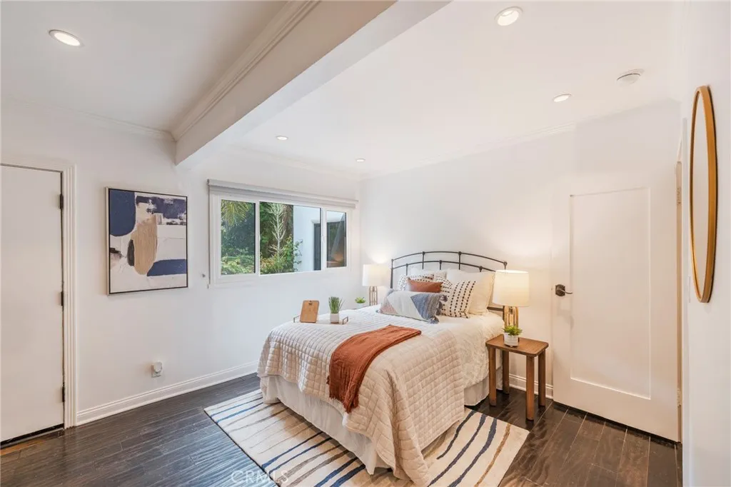 1240 N Olive Drive, West Hollywood, California 90069 home-pic-16