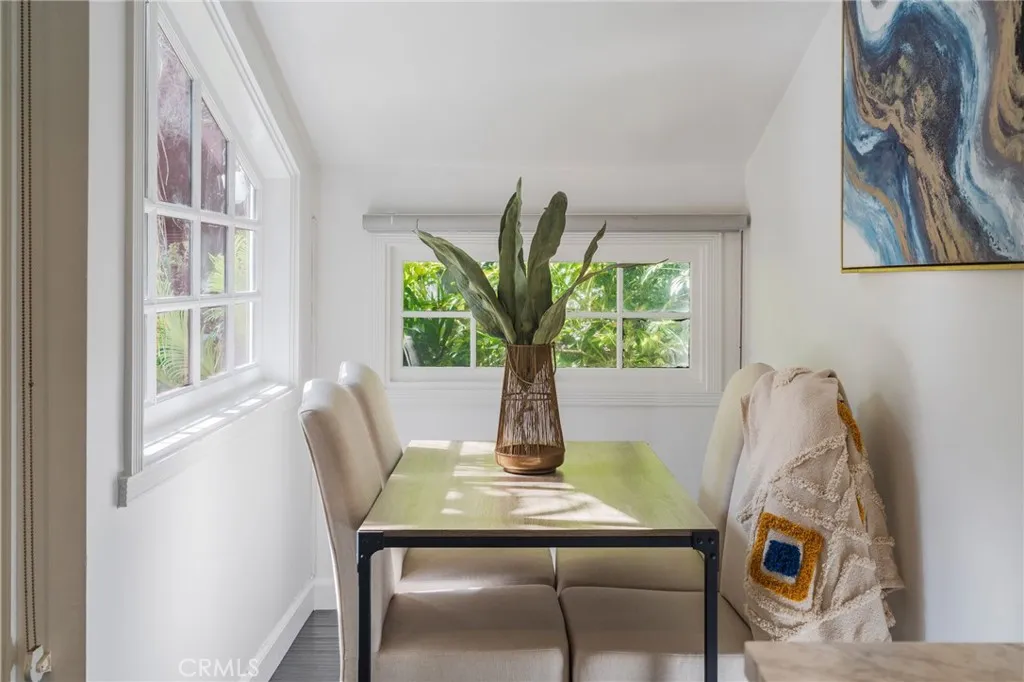 1240 N Olive Drive, West Hollywood, California 90069 home-pic-12