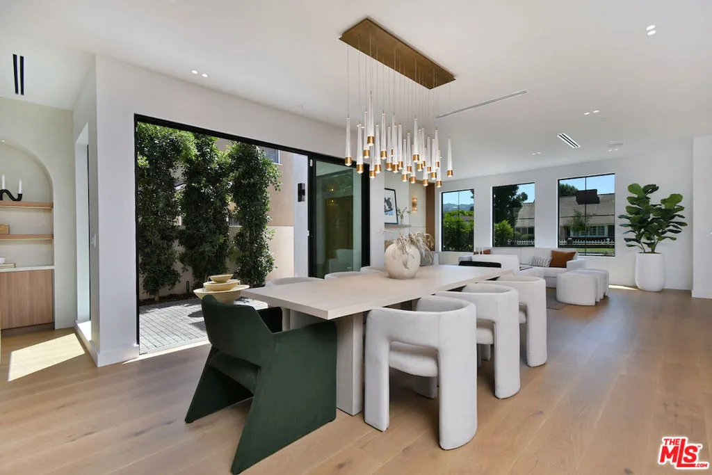 112 S Valley Street, Burbank, California 91505 home-pic-8