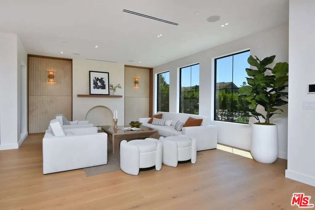 112 S Valley Street, Burbank, California 91505 home-pic-6