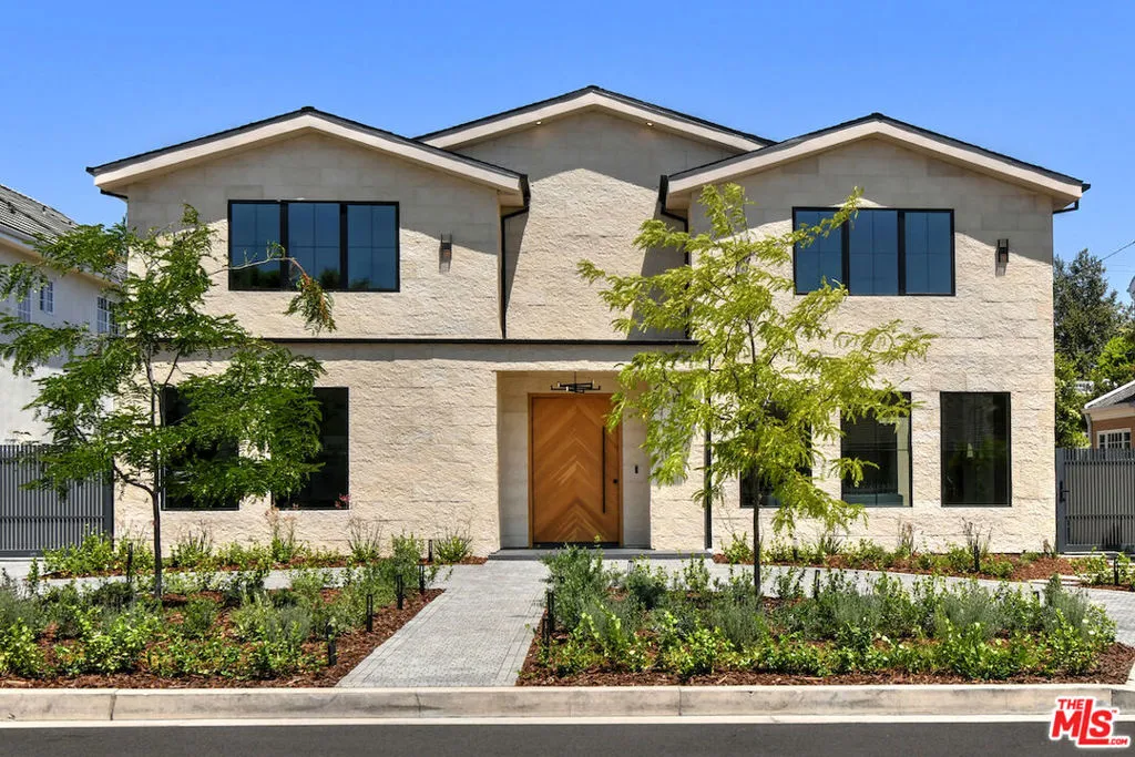 112 S Valley Street, Burbank, California 91505 home-pic-2