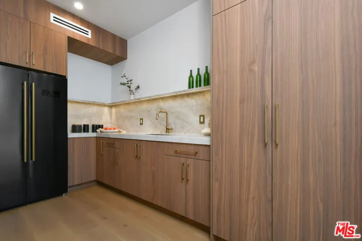Butler's Pantry