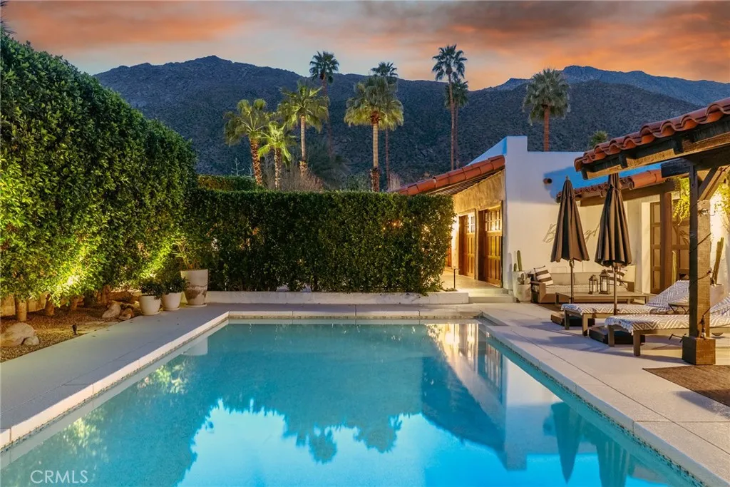 176 W Crestview, Palm Springs, California 92264 home-pic-1