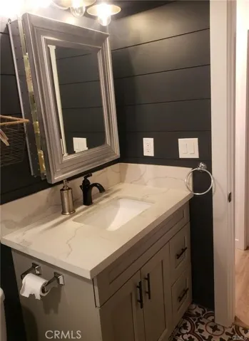 Spa-Like Bathroom