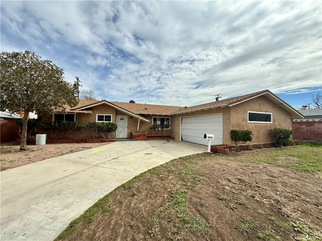 38750 Sage Tree, Palmdale, California 93551 home-pic-1