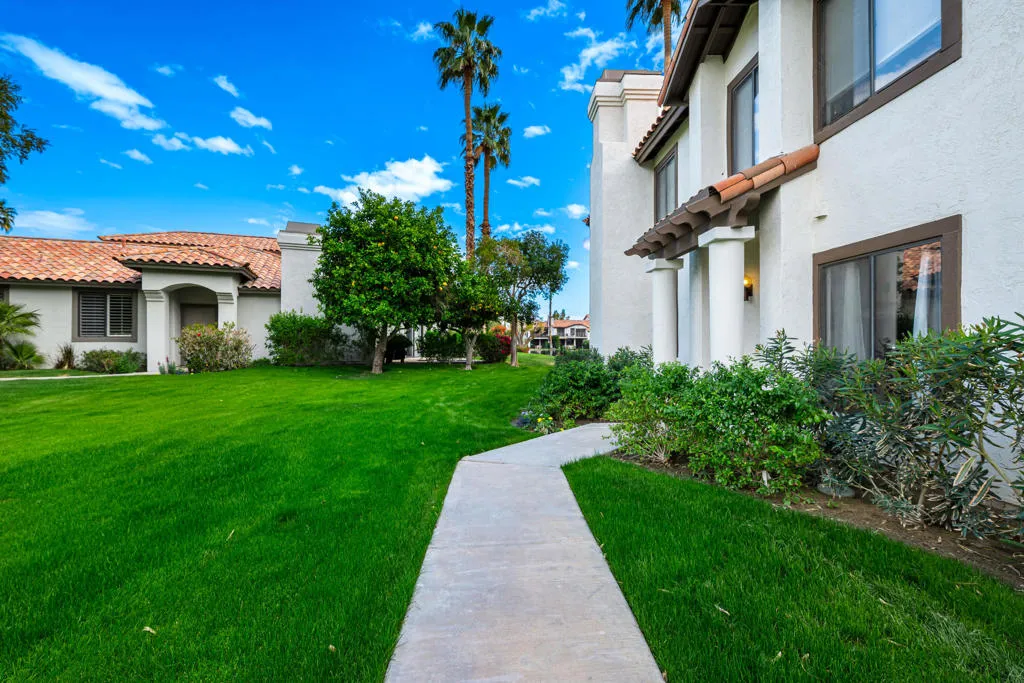 54964 Firestone, La Quinta, California 92253 home-pic-10