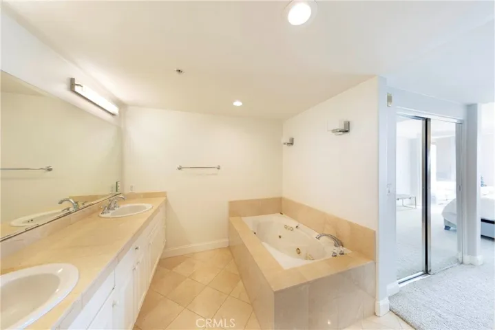 Primary Bath Dual sink Stone tops & Counter